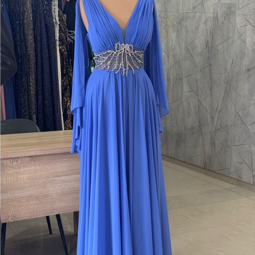 Elegant Blue Evening Gown